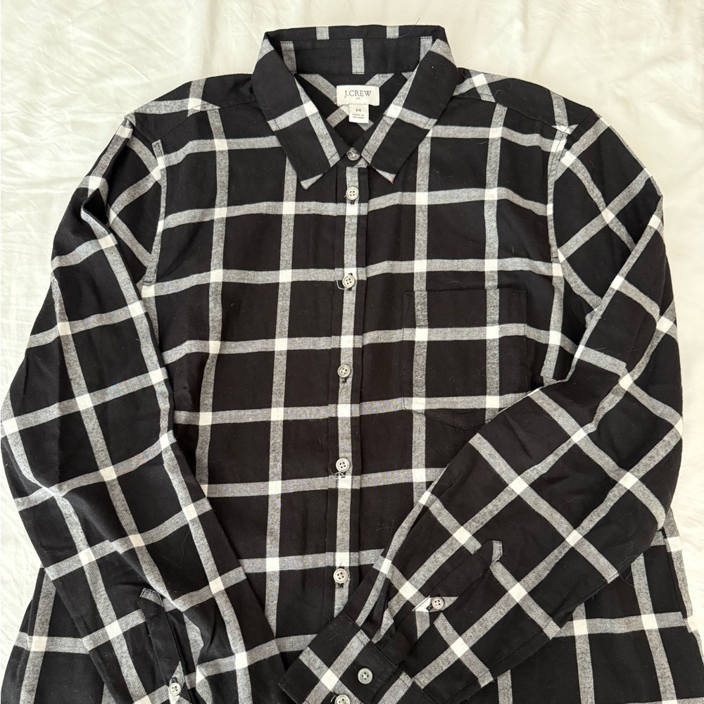 Women’s J.Crew Black and White Flannel Button Down Shirt - Picture 5 of 5